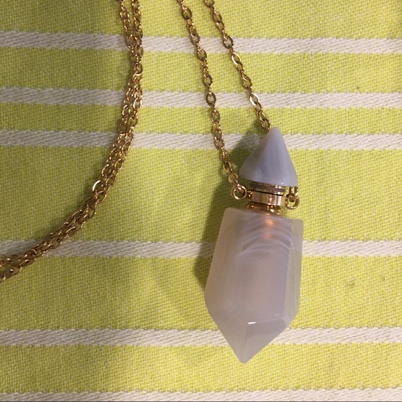 Stone Bottle Diffuser Neclace - Picture 8 of 10